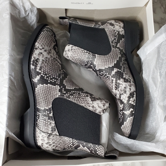 Treasure & Bond Shoes - Treasure & Bond Booties Size 7.5